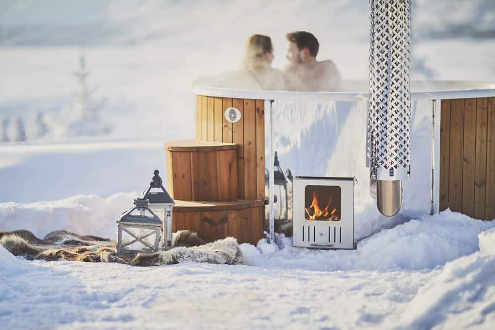 Deluxe Wood Fired Hot Tub With Liner - Image 23
